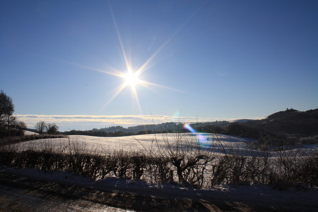 Winter Sun © Colin Kinnear cc-by-sa/2.0 :: Geograph Britain and Ireland