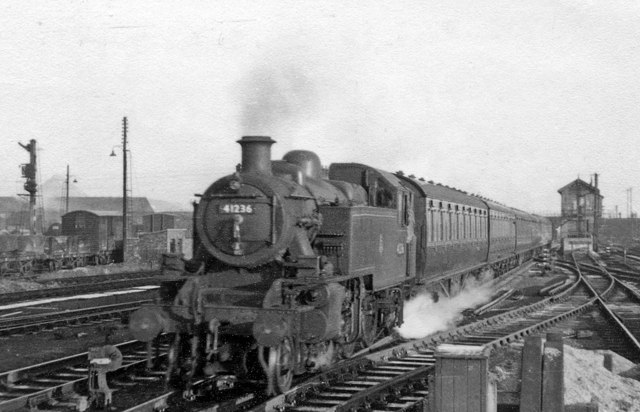 Up WCML local entering Nuneaton Trent... © Ben Brooksbank :: Geograph ...