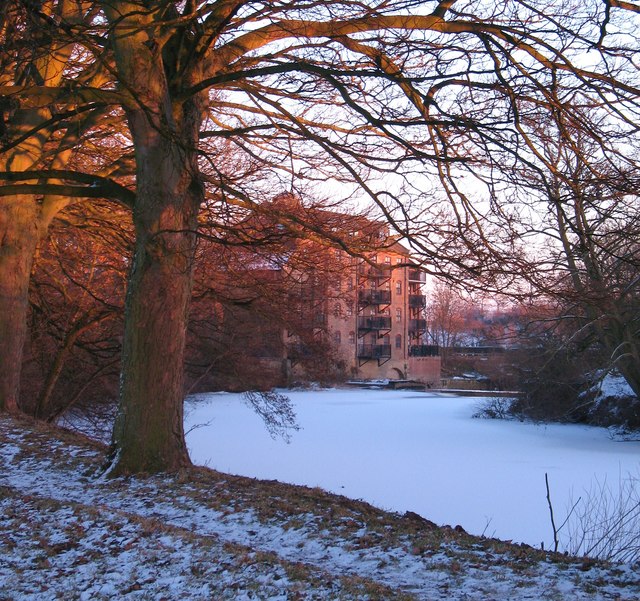 Topcliffe Mill © Gordon Hatton cc-by-sa/2.0 :: Geograph Britain and Ireland