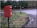 Junction of Cockshott Lane and Stoner Hill