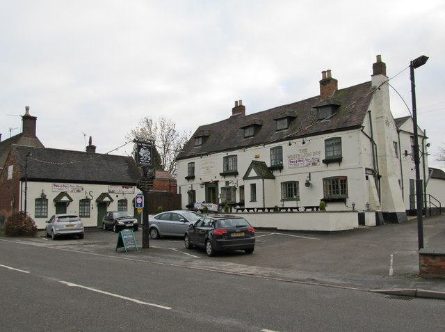 Pailton-The White Lion Inn © Ian Rob :: Geograph Britain and Ireland