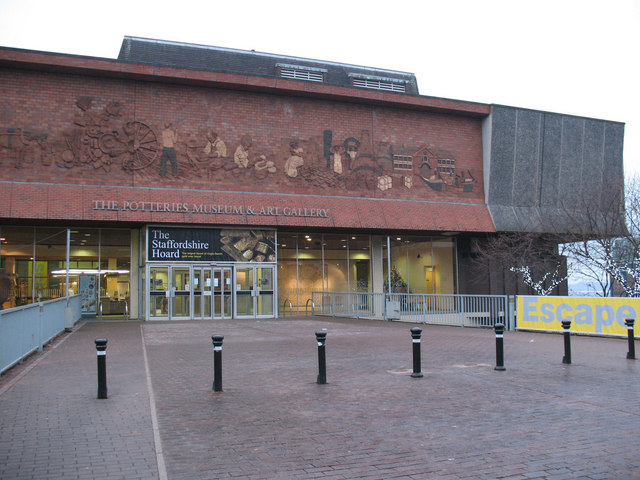 Potteries Museum and Art Gallery © Stephen Craven :: Geograph Britain ...