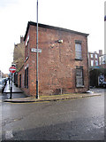SJ3589 : Old building in Roscoe Street, Liverpool by John S Turner
