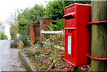 J4582 : Letter box, Helen's Bay by Albert Bridge