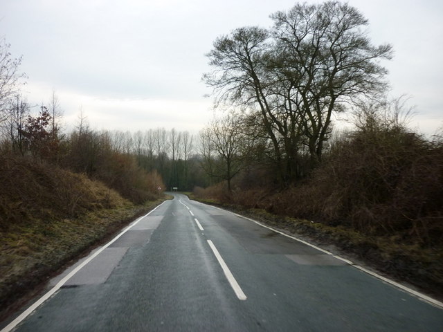 Wold Hill (road) towards North Cave