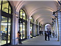 Apple Store Covent Garden, 1-7 The Piazza