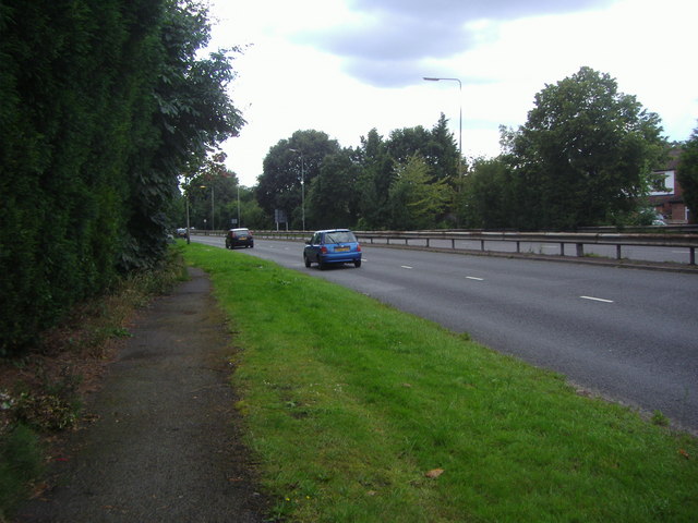 Kingston Bypass eastbound, Hinchley Wood