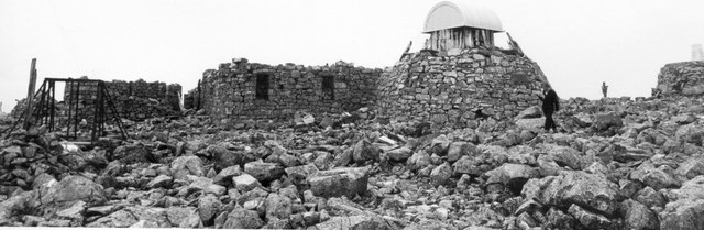 Ruins of Ben Nevis Observatory in 1982