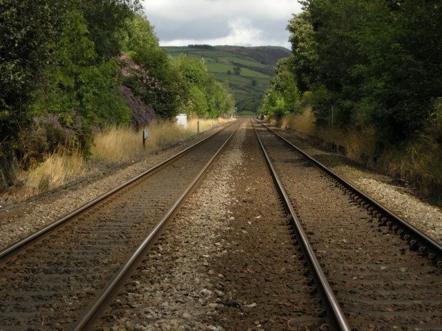 Footpath across railway, Uppermill