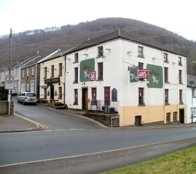 Two pubs, Abercarn © Jaggery Geograph Britain and Ireland