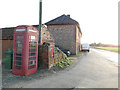 Telephone and Victorian postbox at Hunt