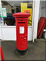 Edward VII pillar post box number NR7 710