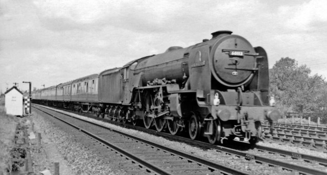 Up East Coast Main Line express at... © Ben Brooksbank cc-by-sa/2.0 ...