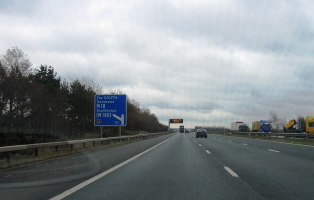 M62 eastbound near junction 35 © Alex McGregor :: Geograph Britain and ...