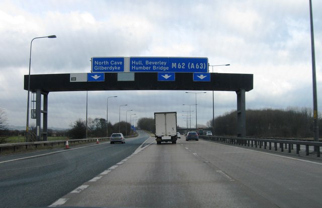 M62 junction 38 eastbound © Alex McGregor :: Geograph Britain and Ireland