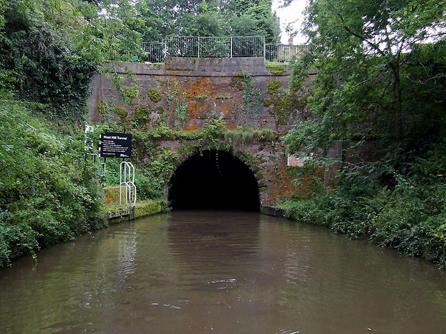 Wast Hill Tunnel near King's Norton,... © Roger Kidd :: Geograph ...