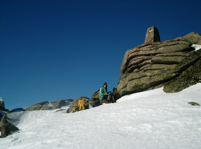 Summit tor of Cac Carn Beag in February snow