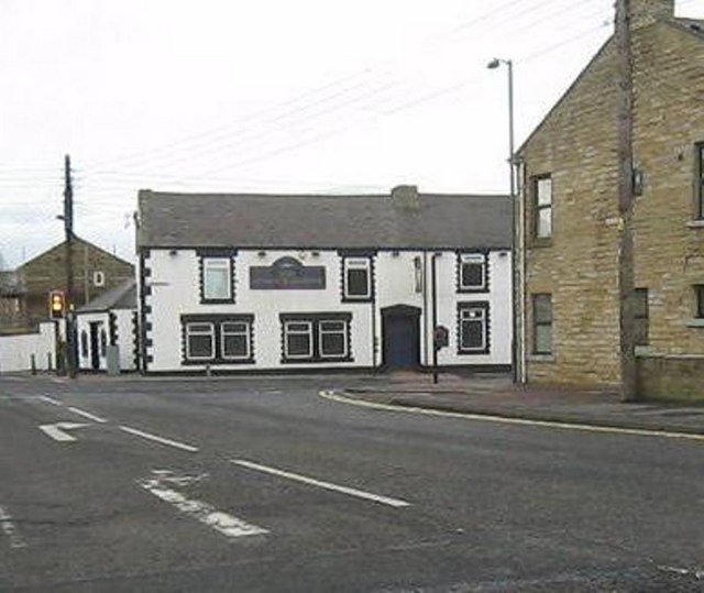 The Coach and Horses, Leadgate © peter robinson cc-by-sa/2.0 ...