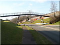 ST2795 : Ty Gwyn Way footbridge, Cwmbran by Jaggery