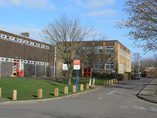 Stratford-upon-Avon College © Alan Murray-Rust cc-by-sa/2.0 :: Geograph ...