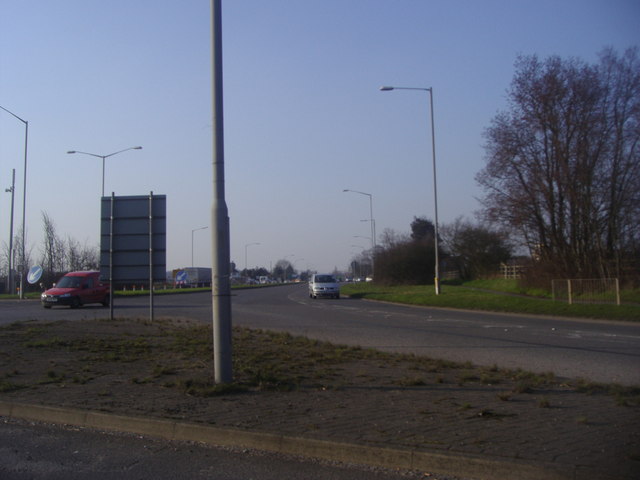 Denham exit, Denham roundabout