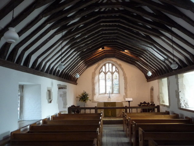 Winchester: Inside St. © Chris Downer Cc-by-sa 2.0 :: Geograph 