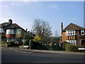 Boundary between Oakwood Avenue and Oakwood Park Road, London N14