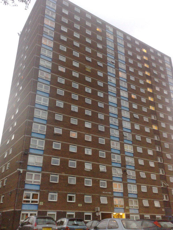 Nine Acre Court, Ordsall © Steven Haslington cc-by-sa/2.0 :: Geograph ...