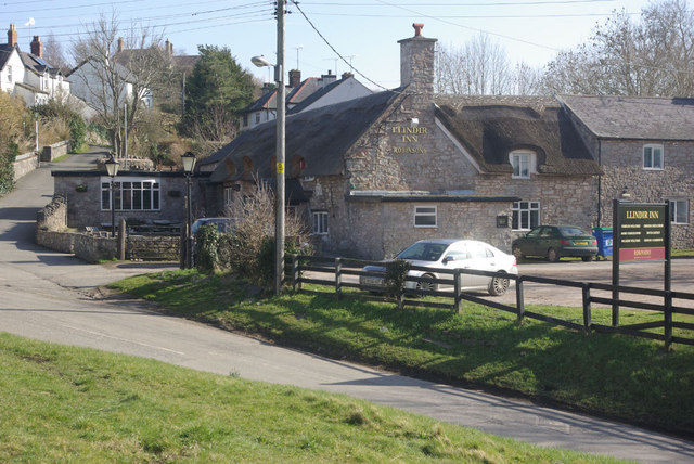 Llindir Inn, Henllan © Stephen McKay cc-by-sa/2.0 :: Geograph Britain ...