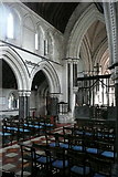 SY9579 : St James, Kingston, interior architecture by Graham Horn