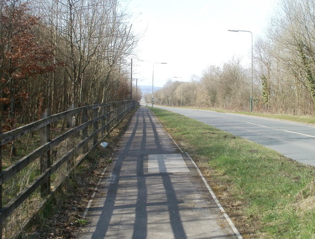 Shadows on A472 pavement near Tai... © Jaggery :: Geograph Britain and ...