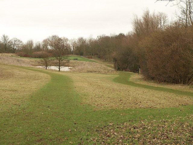 Stonepit Field Park © Derek Harper :: Geograph Britain and Ireland