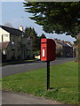 Ringwood: postbox № BH24 20, Christchurch Road