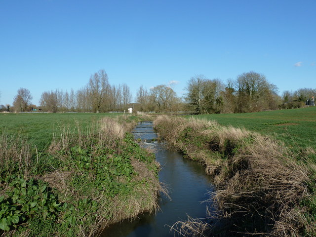 Cascade of small weirs at Barcombe Mills © Dave Spicer :: Geograph ...