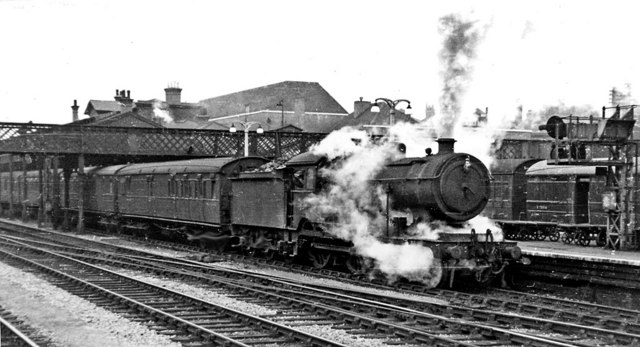 Up stopping train for March leaving... © Ben Brooksbank :: Geograph ...