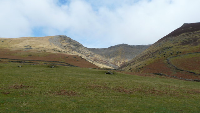 Knowe Crags