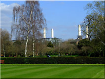 TQ2877 : Bowling Green in Battersea Park by Thomas Nugent