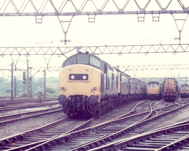 Guide Bridge Depot © Rob Newman cc-by-sa/2.0 :: Geograph Britain and ...