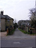 TM3863 : Harpers Lane footpath to Henley Close by Geographer