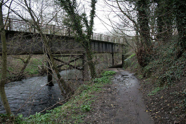 Rail bridge over the Derwent