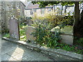 Yarmouth, St James: churchyard