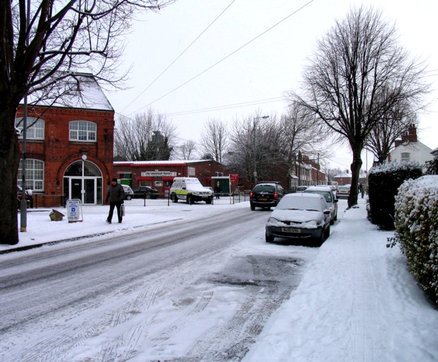 Kings Road © Andrew Tatlow cc-by-sa/2.0 :: Geograph Britain and Ireland