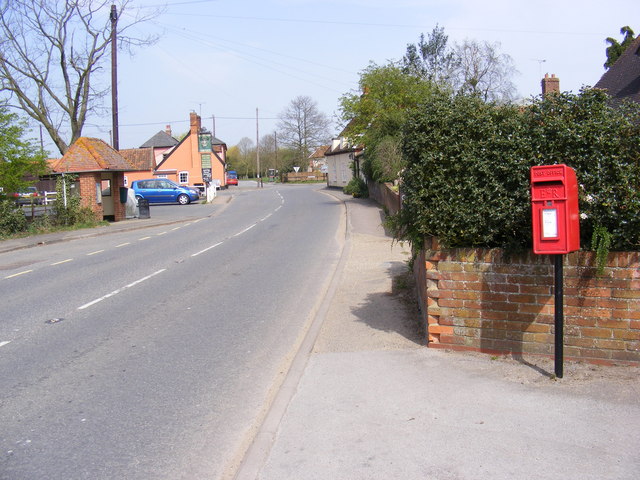 B1069 Woodbridge Road & Post Office Woodbridge Road Postbox