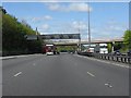 M40 Motorway approaching Fulmer Road bridge