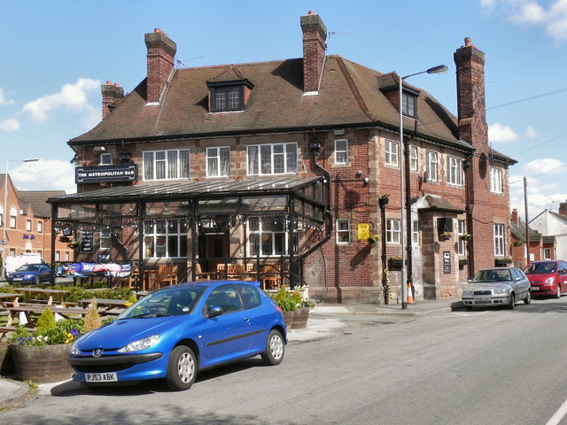 The Metropolitan Bar © David Dixon cc-by-sa/2.0 :: Geograph Britain and ...