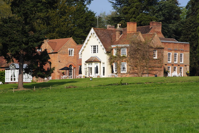 Flitwick Manor © Barry Ephgrave :: Geograph Britain and Ireland