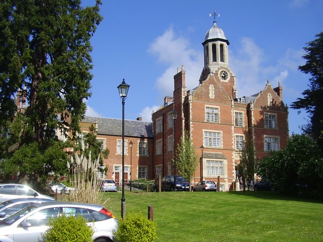 Warwick-Central Hospital Buildings © Ian Rob :: Geograph Britain and ...