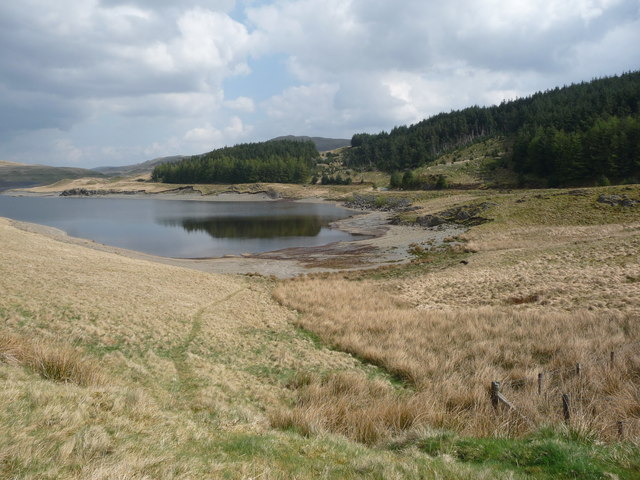 A corner of Nant-y-moch Reservoir © Jeremy Bolwell cc-by-sa/2.0 ...