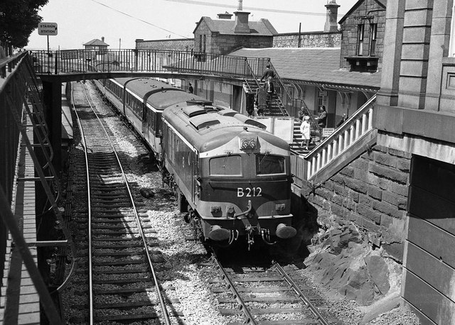 Train at Dun Laoghaire