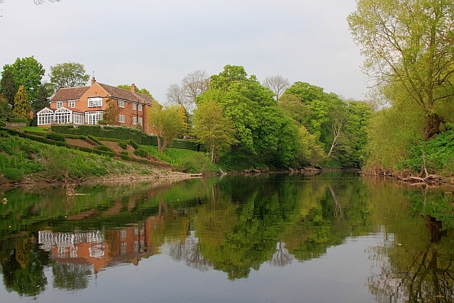 river-tees-near-the-spa-wells-mick-garratt-cc-by-sa-2-0-geograph-britain-and-ireland